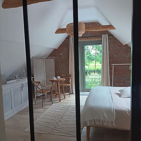 La Chambre Des Daines Бинш Екстериор снимка