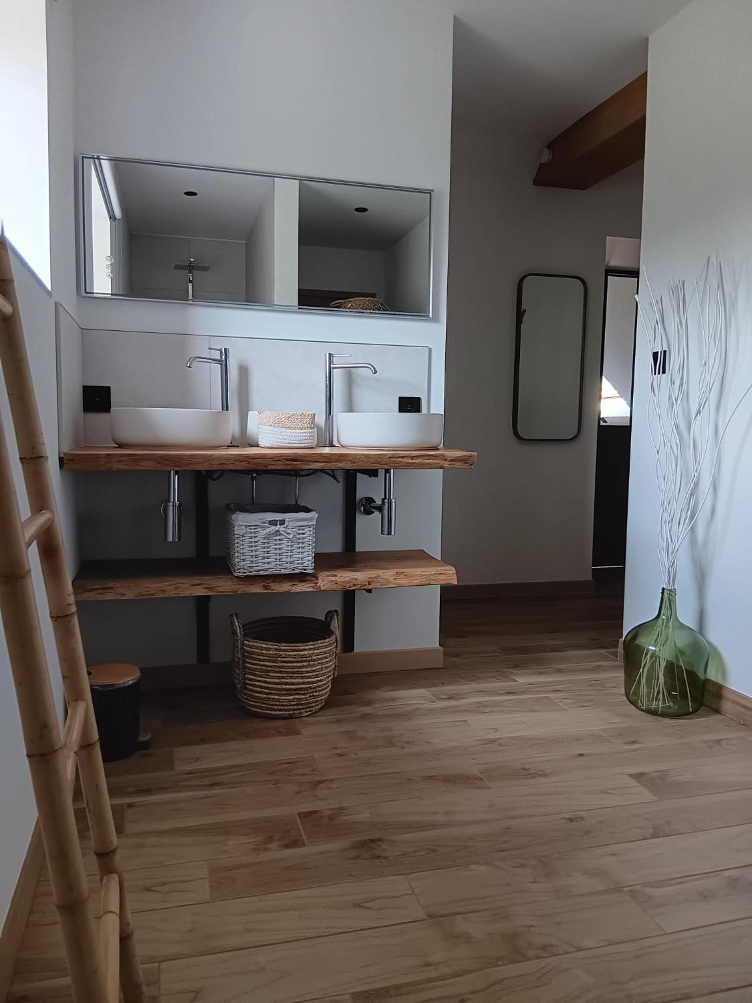 La Chambre Des Daines Бинш Екстериор снимка